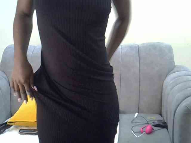 Divaslutty webcam