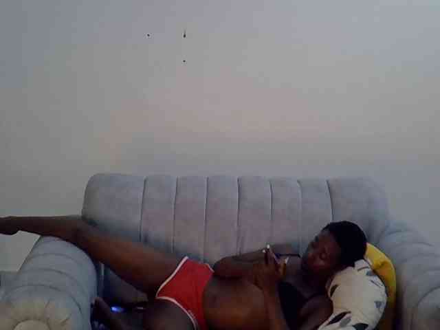 Divaslutty webcam