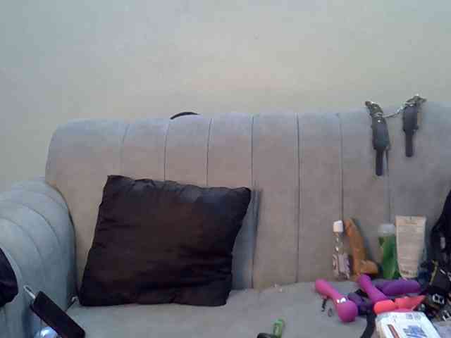 Divaslutty webcam