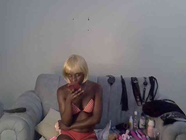 Divaslutty webcam