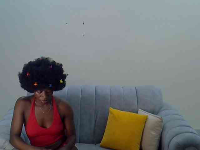 Divaslutty webcam