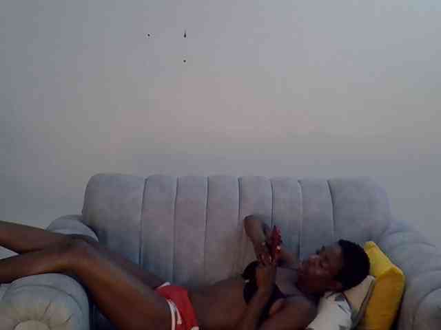 Divaslutty webcam