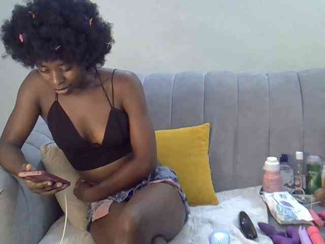 Divaslutty webcam
