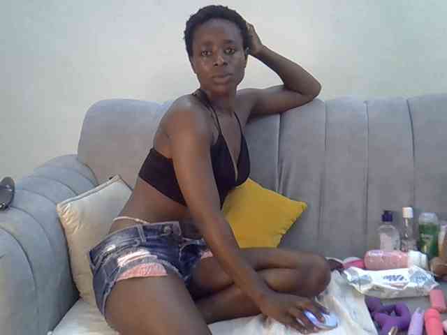 Divaslutty webcam
