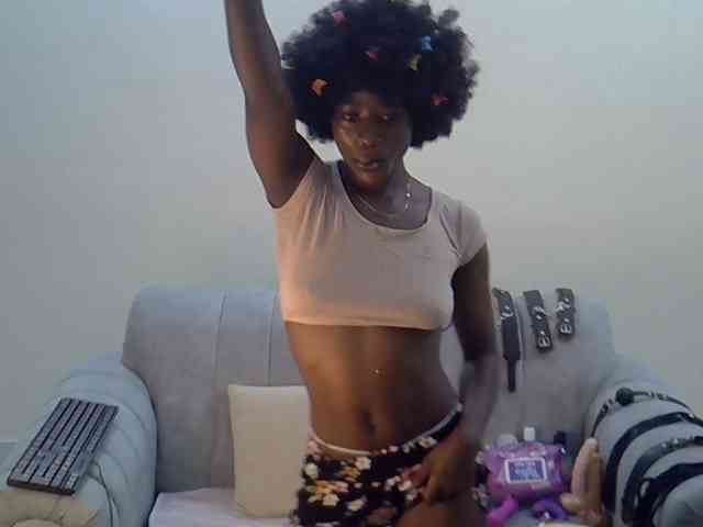 Divaslutty webcam