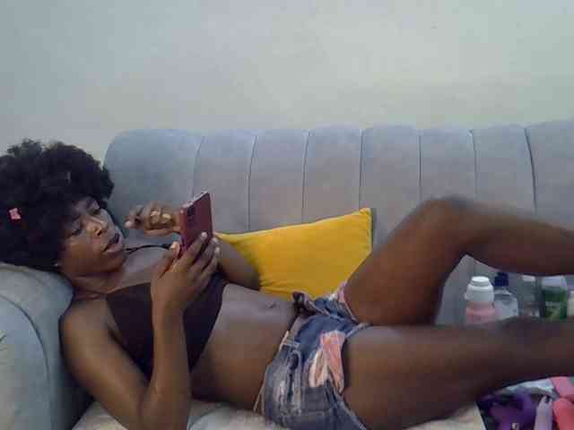 Divaslutty webcam