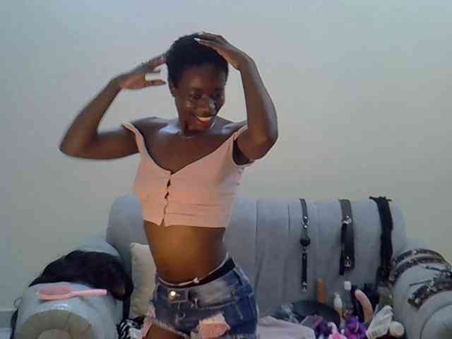 Divaslutty webcam