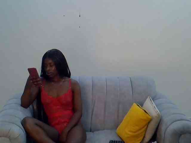 Divaslutty webcam