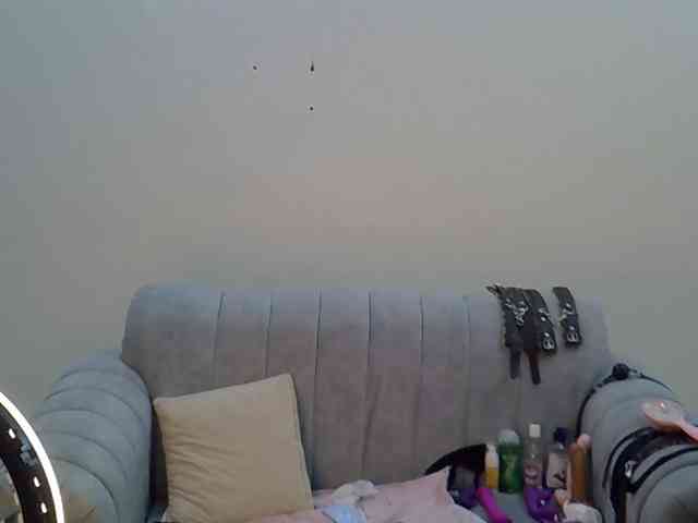 Divaslutty webcam