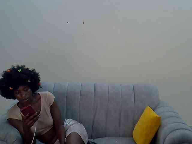 Divaslutty webcam