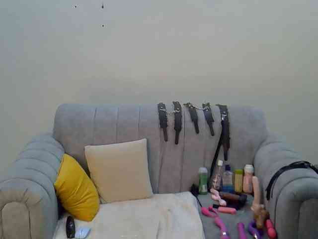 Divaslutty webcam