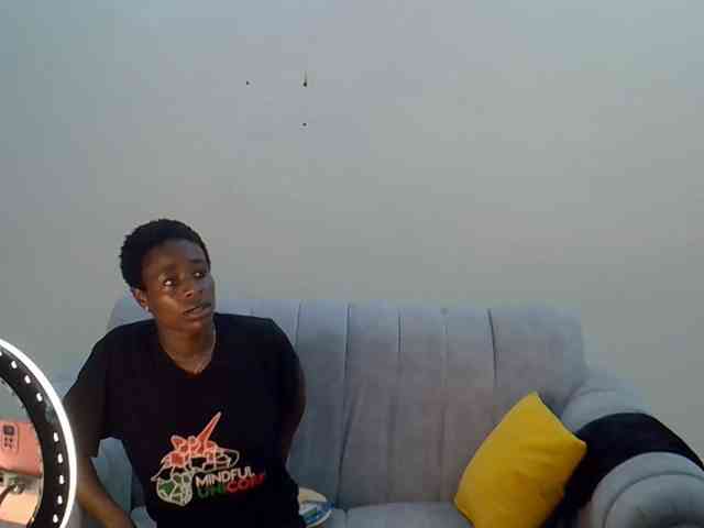 Divaslutty webcam