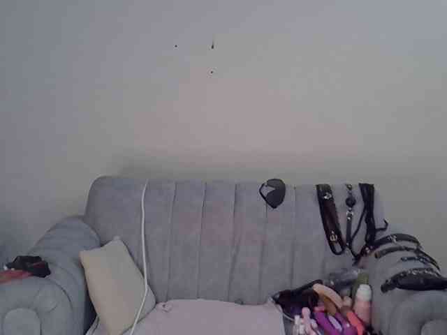 Divaslutty webcam
