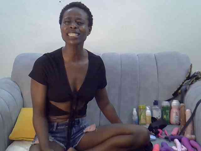 Divaslutty webcam