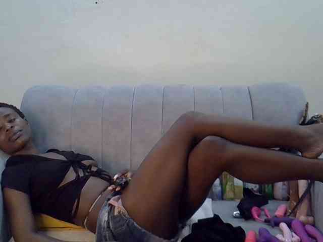 Divaslutty webcam