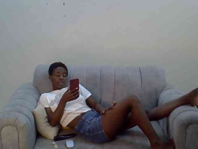 Divaslutty webcam