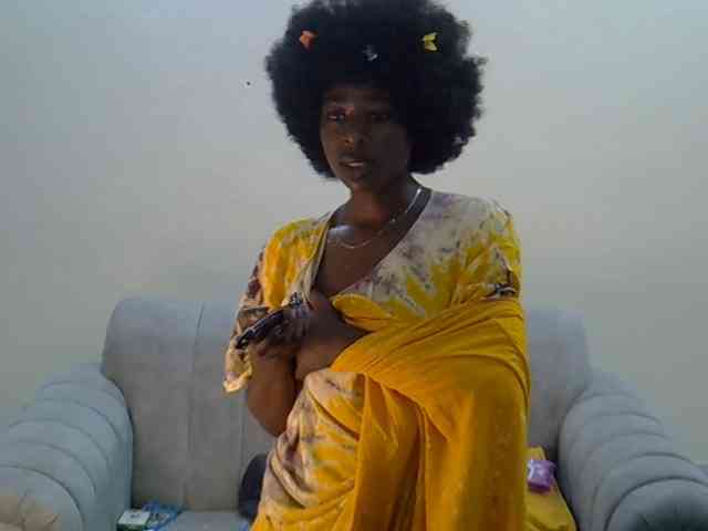 Divaslutty webcam