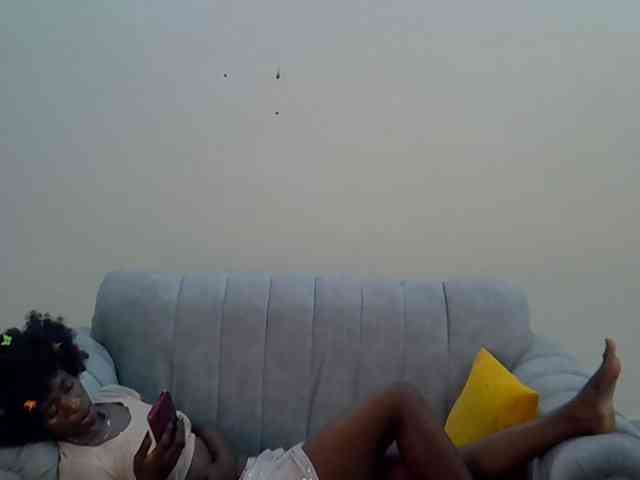 Divaslutty webcam
