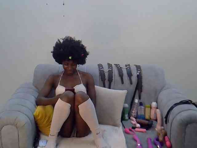 Divaslutty webcam