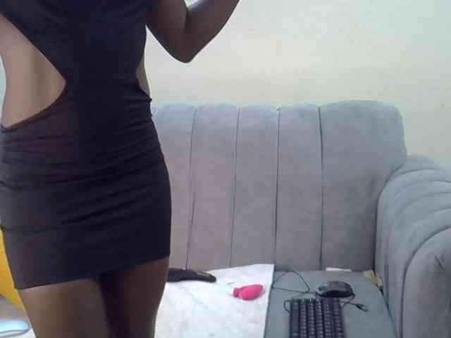 Divaslutty webcam