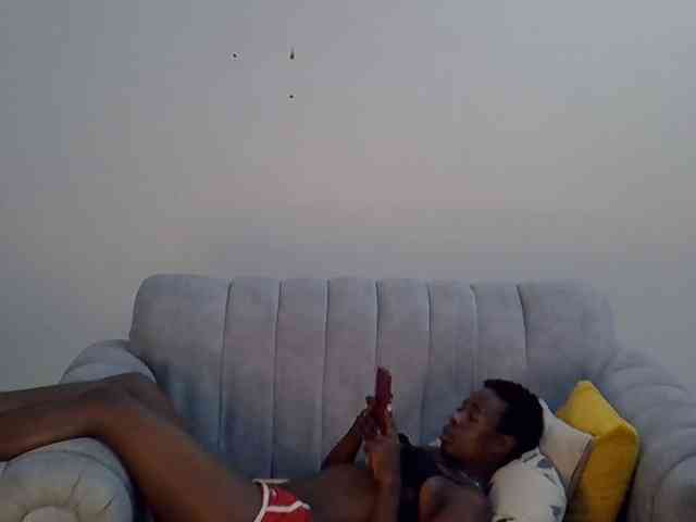 Divaslutty webcam