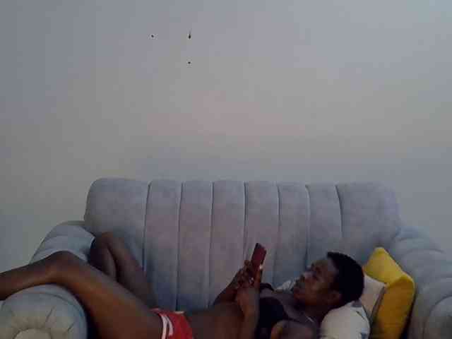 Divaslutty webcam
