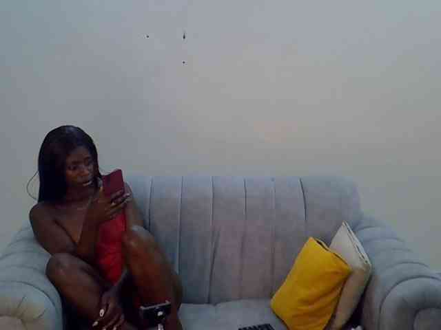 Divaslutty webcam