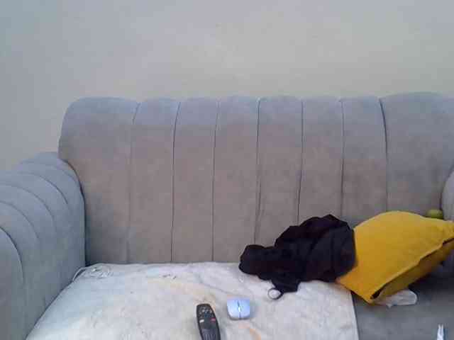 Divaslutty webcam