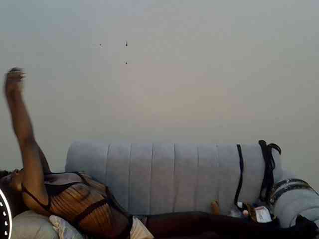 Divaslutty webcam