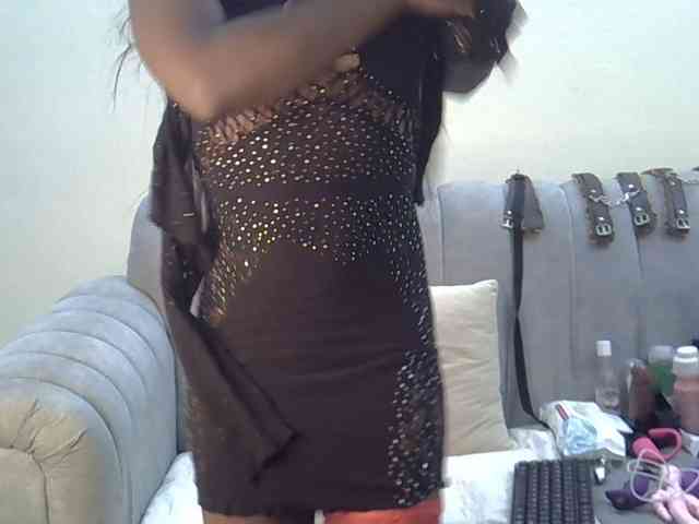 Divaslutty webcam