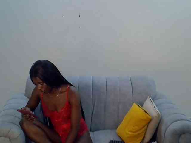 Divaslutty webcam