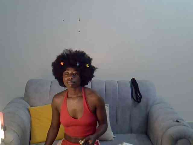 Divaslutty webcam