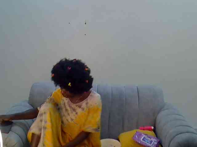 Divaslutty webcam