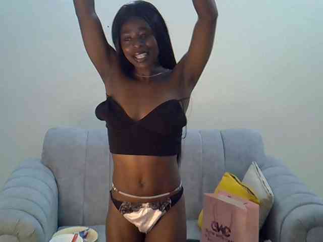Divaslutty webcam