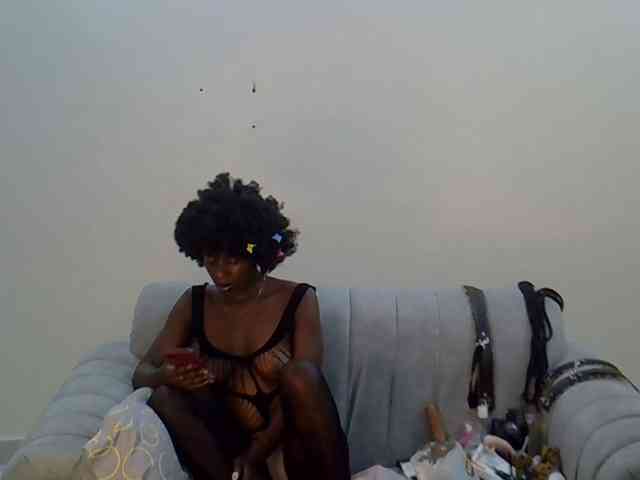 Divaslutty webcam