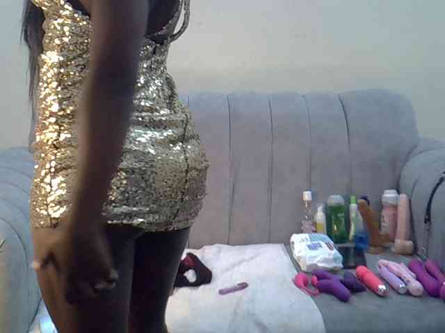 Divaslutty webcam