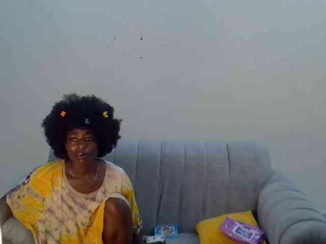 Divaslutty webcam