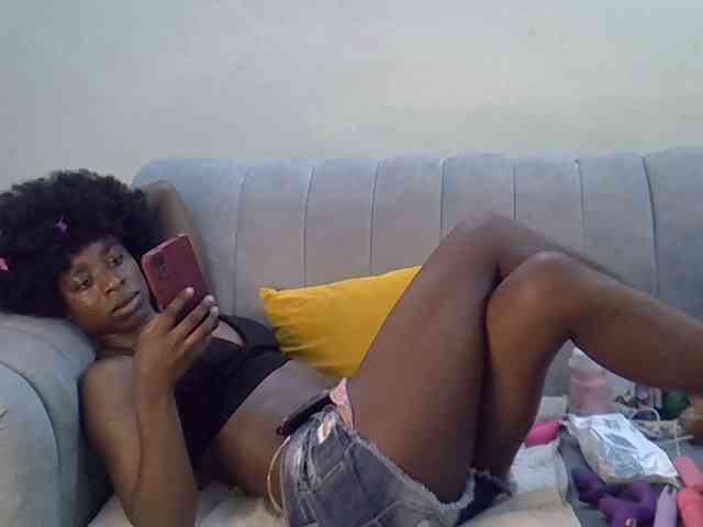 Divaslutty webcam