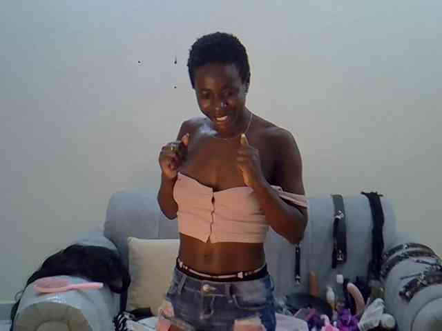 Divaslutty webcam