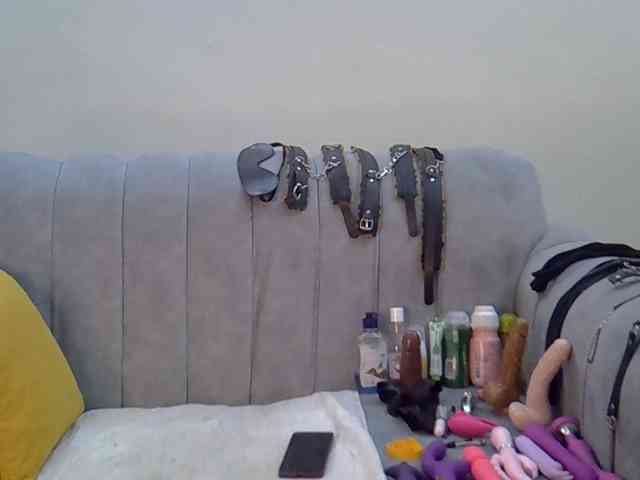 Divaslutty webcam