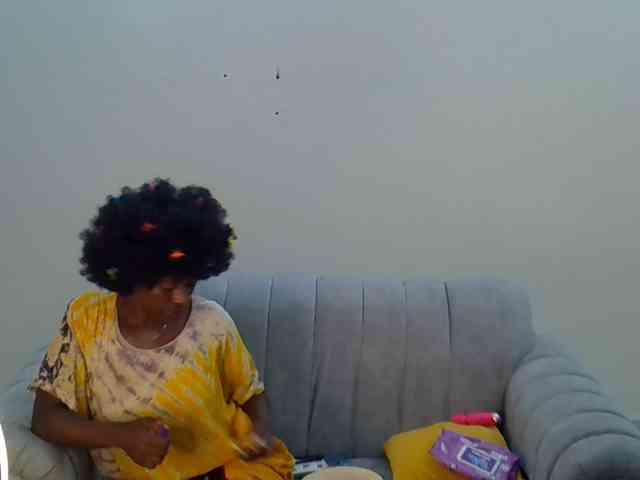 Divaslutty webcam