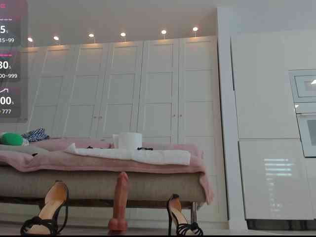 Aariana4u Live Webcam on BongaCams