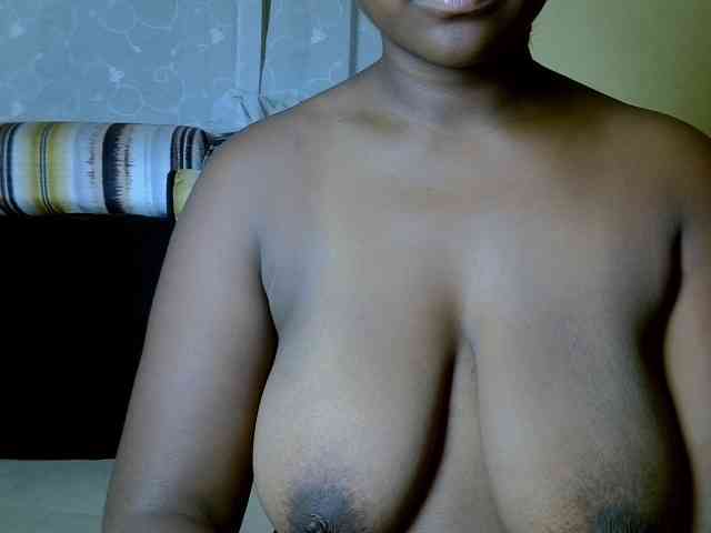 Rithanya Live Webcam on BongaCams