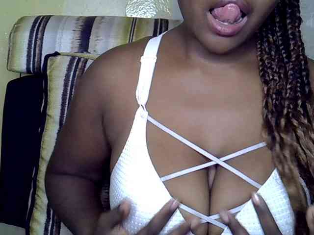 Rithanya Live Webcam on BongaCams