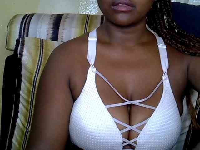 Rithanya Live Webcam on BongaCams