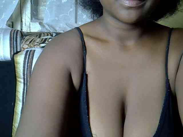 Rithanya Live Webcam on BongaCams