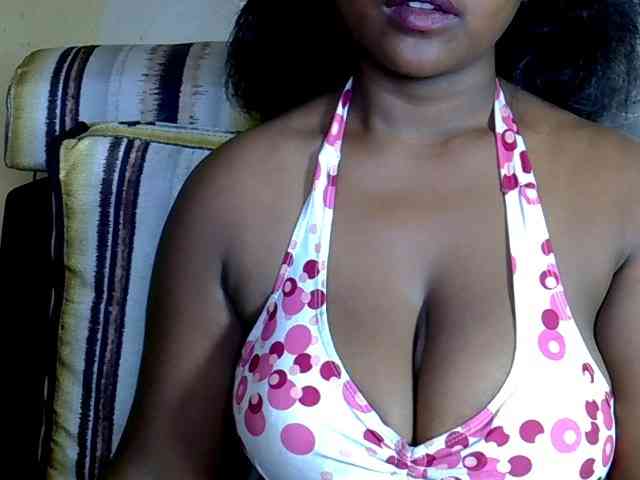 Rithanya Live Webcam on BongaCams