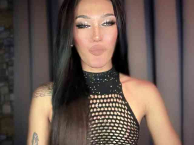 evegoddess19 Live Webcam on BongaCams