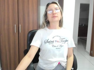 Adelejohnsonn Porn Show