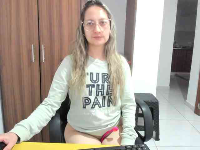 Adelejohnsonn webcam